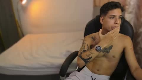 snak_master1 online show from September 2025 04:23:02 AM