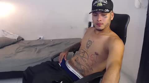 snak_master1 online show from September 2025 06:14:01 AM