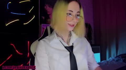 Snapshot of snake_bites chatting on September 2025 09:52:02 PM Reeginaaaaa online show from September 2025 09:52:02 PM
