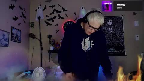 Viiscount  Snarfle Von Snarfenberg online show from December 2024 03:44:02 PM