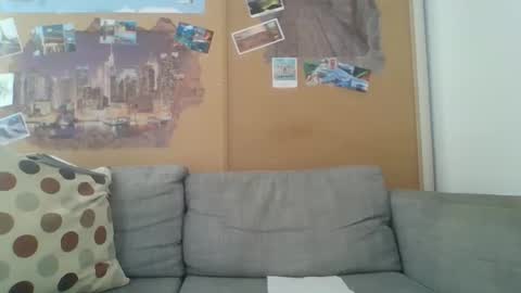 Snapshot of sneakerboy18 chatting on May 2026 01:39:01 PM sneakerboy18 online show from May 2026 01:39:01 PM