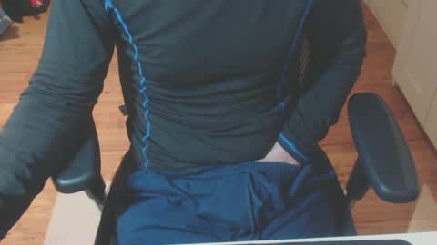 Snapshot of snooze85 chatting on December 2024 05:58:02 AM Cbt-Slave online show from December 2024 05:58:02 AM