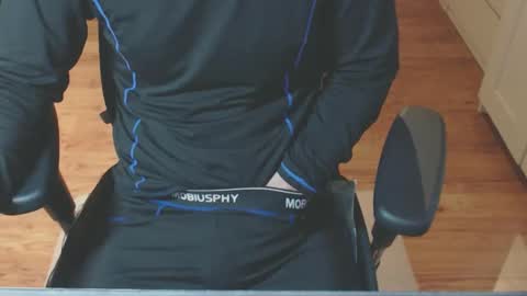 Snapshot of snooze85 chatting on November 2025 04:58:02 AM Cbt-Slave online show from November 2025 04:58:02 AM