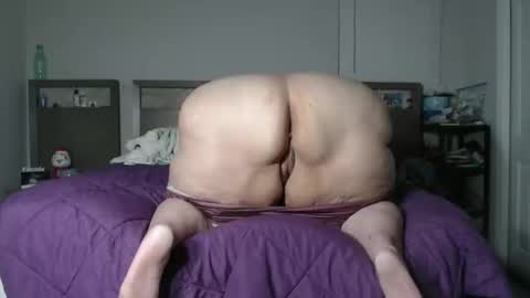 Snapshot of snoqueen954321 chatting on December 2024 02:14:01 AM Snoqueen online show from December 2024 02:14:01 AM