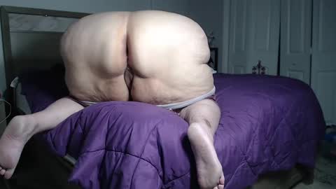 Snapshot of snoqueen954321 chatting on January 2025 12:38:02 AM Snoqueen online show from January 2025 12:38:02 AM