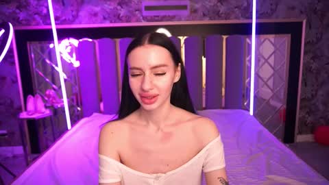 snow_whiteeex online show from March 2026 06:52:02 AM