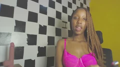 snowfox254 online show from April 2026 02:27:02 AM