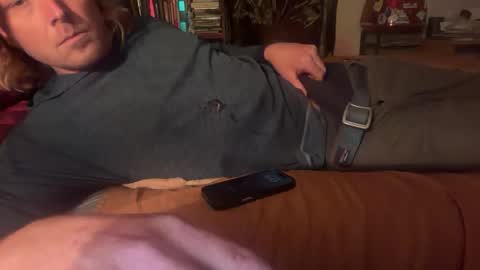 snowtrooper888 online show from November 2025 12:43:02 AM