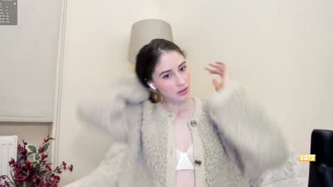 Ann online show from December 2024 06:28:02 AM