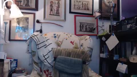 ImYourBitch online show from October 2025 06:32:02 AM