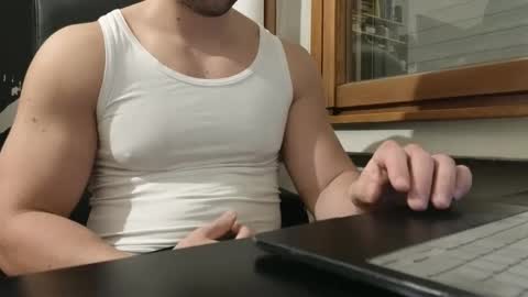 Snapshot of so_thick chatting on January 2025 04:18:02 PM luca - online show from January 2025 04:18:02 PM