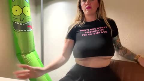 Soaking Umbrella online show from February 2025 04:22:02 PM