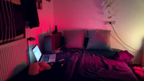 sweet-big-cock26 online show from November 2025 01:28:02 AM