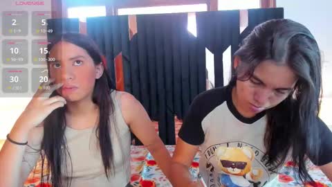 soffy and mia online show from November 2025 12:27:01 PM