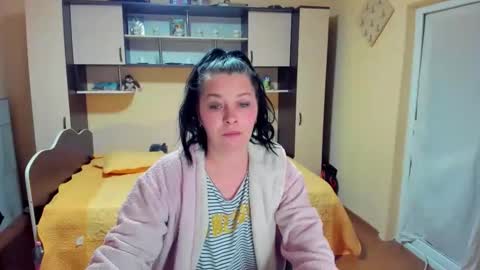 Soffy online show from March 2026 04:40:02 AM