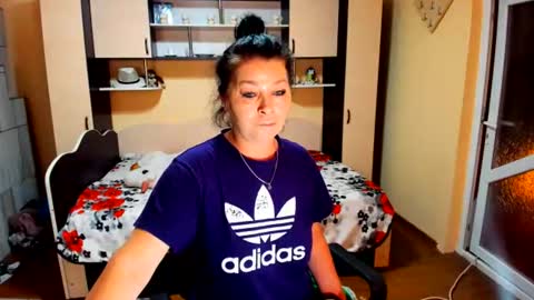 Snapshot of soffy_skye chatting on June 2026 05:07:01 AM Soffy online show from June 2026 05:07:01 AM