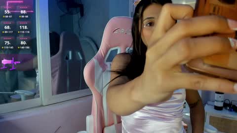 sofhia_turner online show from February 2025 12:48:02 PM