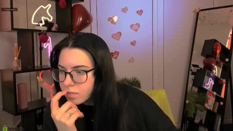 Snapshot of sofi_lonely chatting on February 2026 06:17:01 AM sofi_lonely online show from February 2026 06:17:01 AM