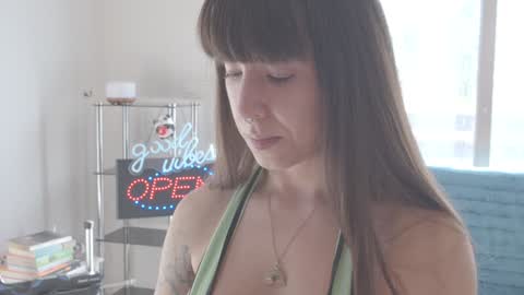 Snapshot of sofi_mora chatting on December 2024 02:59:01 PM Sofi Mora online show from December 2024 02:59:01 PM