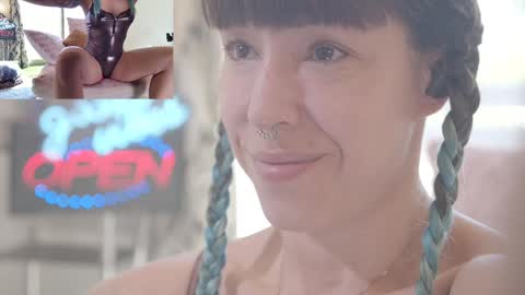 Snapshot of sofi_mora chatting on September 2025 01:24:02 PM Sofi Mora online show from September 2025 01:24:02 PM