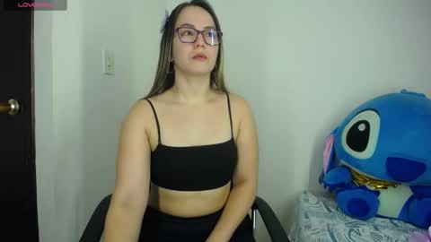 Snapshot of sofi_sweetcam21 chatting on May 2026 10:32:02 AM LAURA SOFIA online show from May 2026 10:32:02 AM