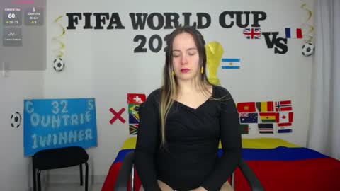 Snapshot of sofi_sweetcam21 chatting on July 2026 09:48:01 AM LAURA SOFIA online show from July 2026 09:48:01 AM