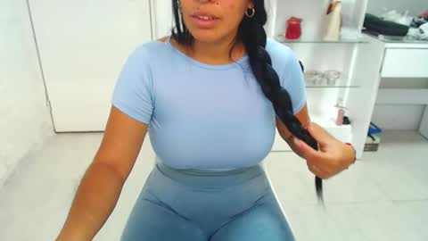 sofia vene  online show from September 2025 11:34:02 AM