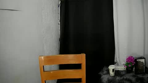 Chady online show from November 2025 05:40:02 AM