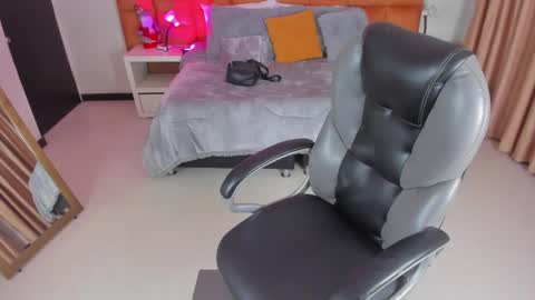 sofia_collen_ online show from November 2025 02:58:01 AM