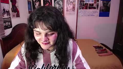 Sofi online show from November 2025 09:08:01 PM