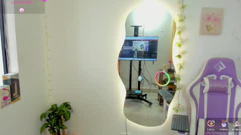 Snapshot of sofia_gold_ chatting on September 2025 12:38:01 PM sofia online show from September 2025 12:38:01 PM