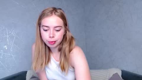 Snapshot of sofia_here chatting on September 2025 12:23:02 AM Sofia here online show from September 2025 12:23:02 AM