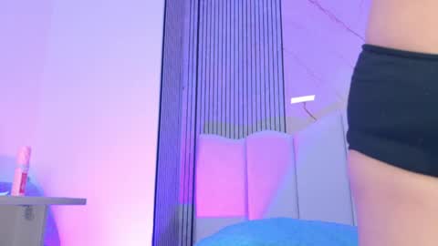 Sofia online show from April 2026 03:10:02 AM