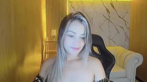 Snapshot of sofia_nova_tf chatting on February 2026 01:48:02 PM sofi online show from February 2026 01:48:02 PM