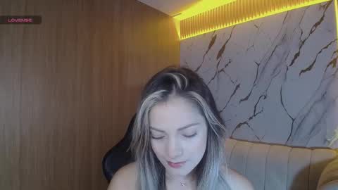 Snapshot of sofia_nova_tf chatting on February 2026 02:01:02 PM sofi online show from February 2026 02:01:02 PM