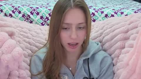 Snapshot of sofia_palacios_ chatting on February 2026 06:40:02 AM online show from February 2026 06:40:02 AM