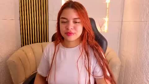 Snapshot of sofia_red_cn chatting on July 2026 02:34:01 PM sofia_red_cn online show from July 2026 02:34:01 PM