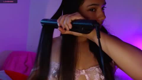 Snapshot of sofia_rios07 chatting on October 2025 10:32:02 PM IG  online show from October 2025 10:32:02 PM