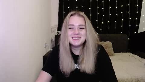 sofia_rosemary online show from December 2024 07:44:01 PM