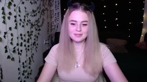 sofia_rosemary online show from February 2025 01:06:01 PM