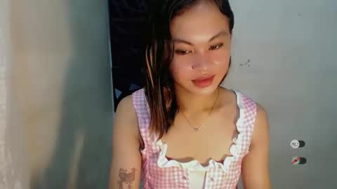 sofia_sweetheart18 online show from December 2025 11:56:02 PM