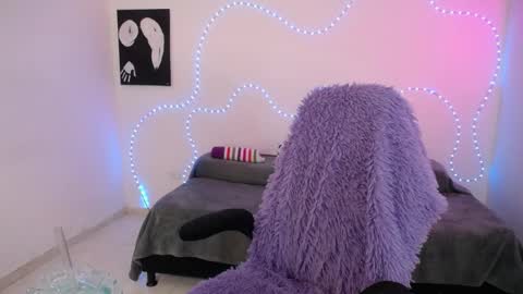 Snapshot of sofia_tgn chatting on April 2026 06:45:01 PM sofia_tgn online show from April 2026 06:45:01 PM
