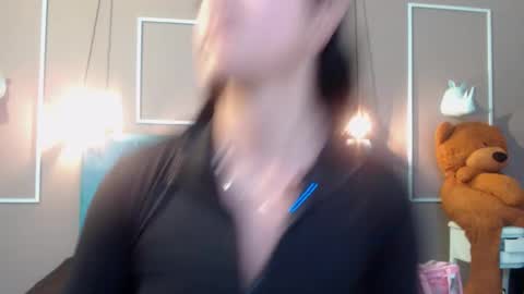 Snapshot of sofia_white3 chatting on November 2025 11:09:01 AM Sofa online show from November 2025 11:09:01 AM