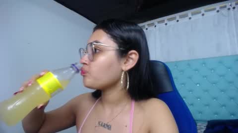 Sofia online show from October 2025 12:33:01 PM