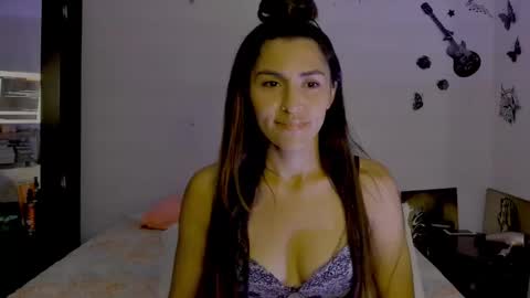 sofiacruz16 online show from December 2024 09:06:01 PM