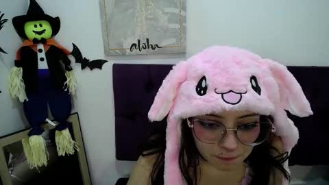 sofiakitty18 online show from November 2025 07:05:02 PM