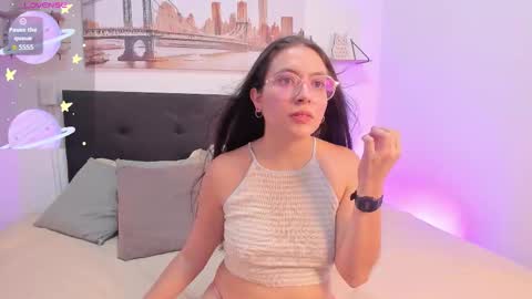 sofialujan_ online show from January 2026 11:51:02 PM