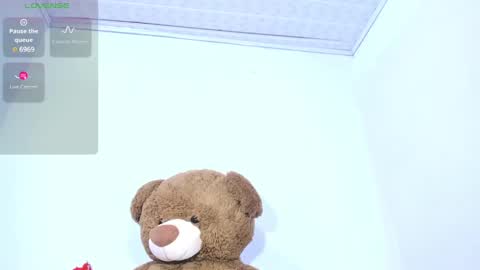 sofii milk online show from December 2024 09:37:01 PM