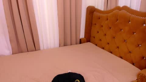 Snapshot of sofiamojic chatting on July 2026 12:48:02 PM sofiamojic online show from July 2026 12:48:02 PM