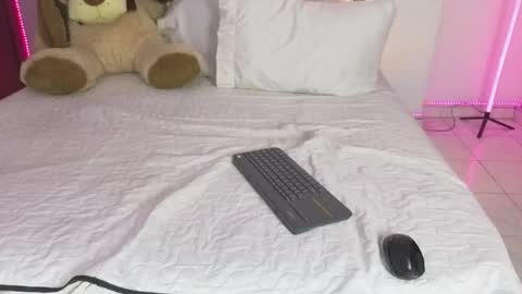   online show from April 2026 09:46:01 PM